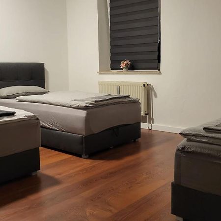 Apartment Home In Nrw แกลดเบ็ค ภายนอก รูปภาพ