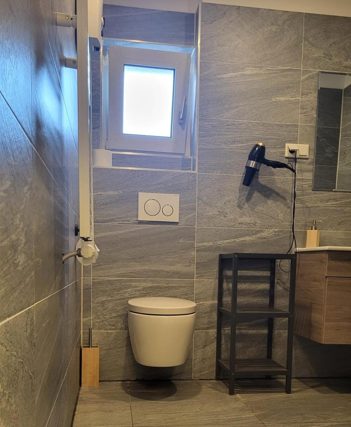 Apartment Home In Nrw แกลดเบ็ค ภายนอก รูปภาพ