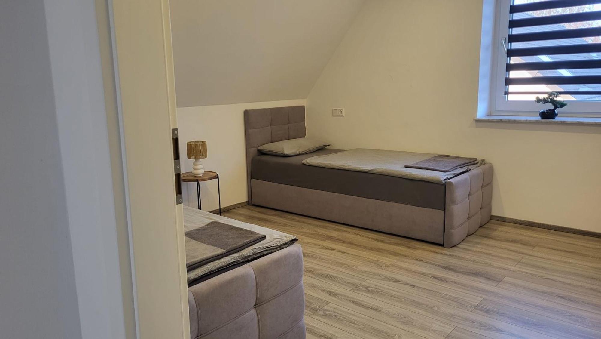 Apartment Home In Nrw แกลดเบ็ค ภายนอก รูปภาพ